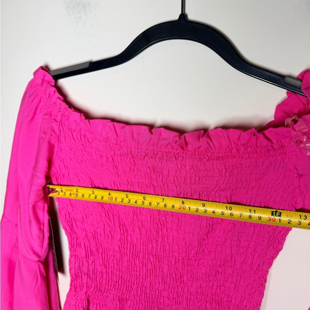 Who’s that girl pink top Medium NWT Chic Fuchsia Off-Shoulder Blouse vacation - Picture 6 of 8